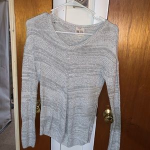 Beautiful gray and white neck sweater